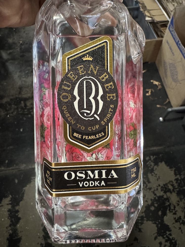 Queen Bee - Osmia Vodka 0 (750)